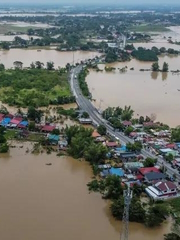 Flooding of coastal areas due to sea level rise